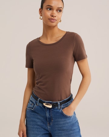 WE Fashion - Camiseta en marrón: frente