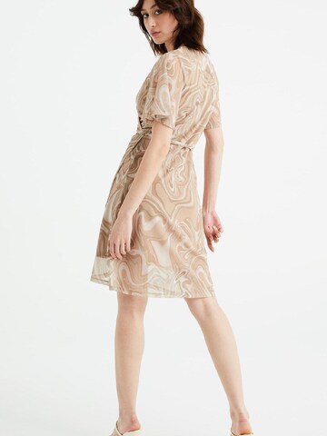 Robe WE Fashion en beige