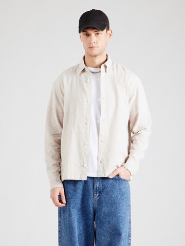 Coupe regular Chemise HOLLISTER en gris : devant