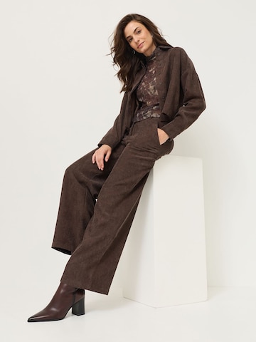 Tamaris Shirt in Brown