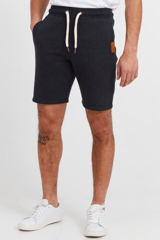 Regular Pantalon 'Trippo' !Solid en gris : devant