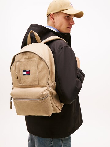 Tommy Jeans Backpack in Brown: front