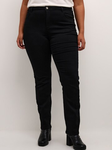 Coupe slim Jean 'Willa' KAFFE CURVE en noir : devant