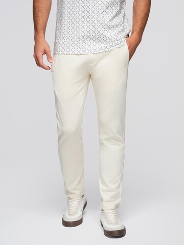 Ombre Regular Broek in Wit: voorkant