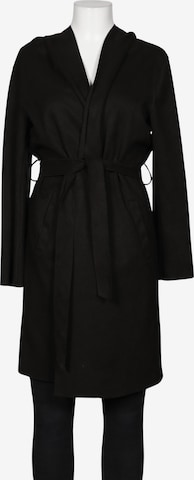 ZARA Mantel L in Schwarz: Vorderseite