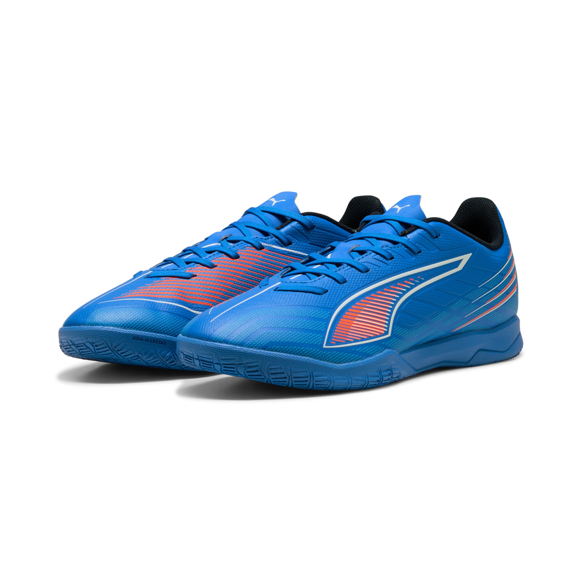 PUMA Soccer shoe in Blue