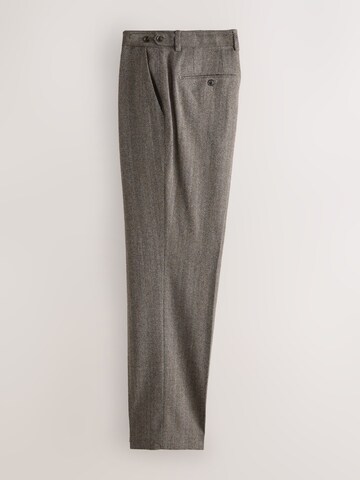 regular Pantaloni con piega frontale di Next in grigio