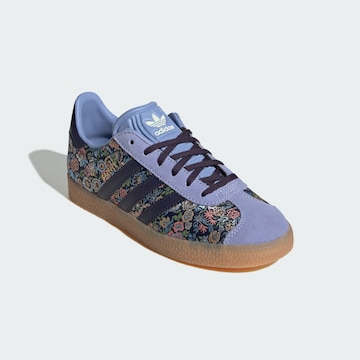 ADIDAS ORIGINALS Sneaker 'Gazelle x Liberty London' in Blau