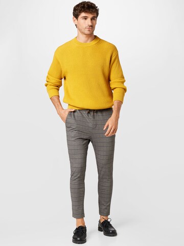 Nudie Jeans Co Sweater 'Frank' in Yellow