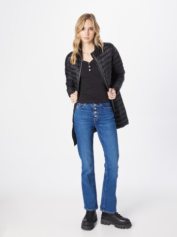 TOMMY HILFIGER Jacke in Schwarz