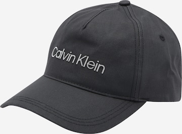 Calvin Klein Caps i svart: forside