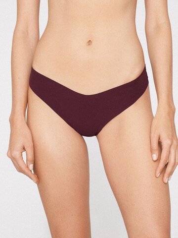 Tezenis Thong in Red: front