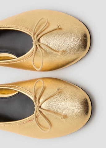 MANGO Ballet Flats in Gold