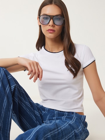 Happiness İstanbul Shirt in White