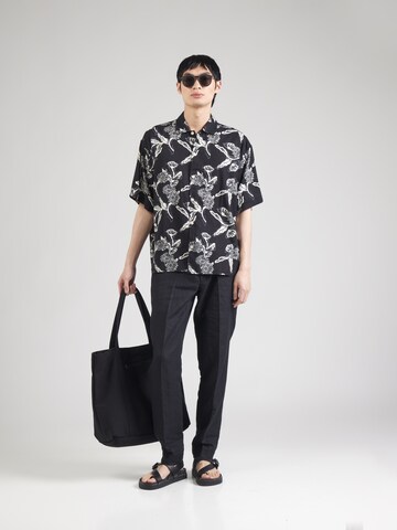 juoda JACK & JONES Patogus modelis Marškiniai 'JORPAROS'