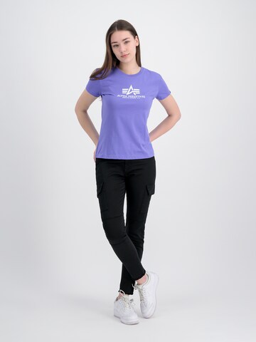 ALPHA INDUSTRIES T-Shirt in Lila