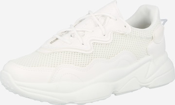 Sneaker low de la Missguided pe alb: față