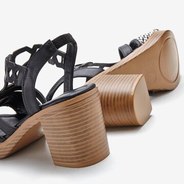 LASCANA Sandals in Black