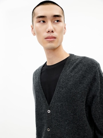 GOBI Cashmere Strickjacke‌‌ in Grau