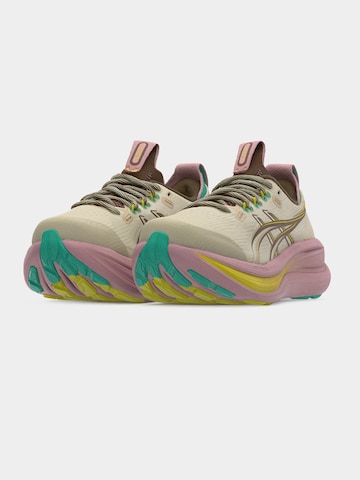 Scarpa da corsa 'GEL-NIMBUS 28' di ASICS in grigio