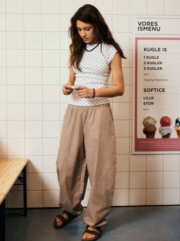 LMTD - Ropa ancha Pantalón en marrón