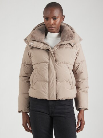 Abercrombie & Fitch - Chaqueta de invierno en marrón: frente