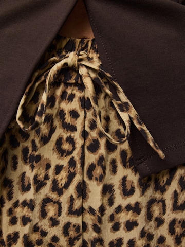 PIECES Широкий Штаны 'PCBOSELLA' в Бежевый