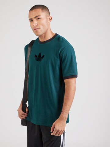 Tricou 'Adicolor 2000s Cali' de la ADIDAS ORIGINALS pe verde: față
