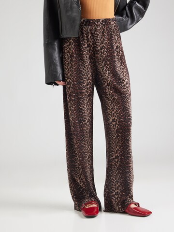 Wide leg Pantaloni 'PCFlora' de la PIECES pe negru: față