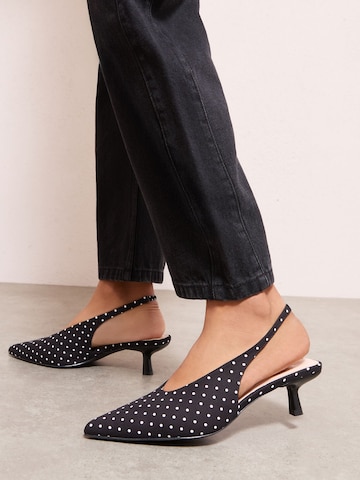 juoda Friends Like These Basutės