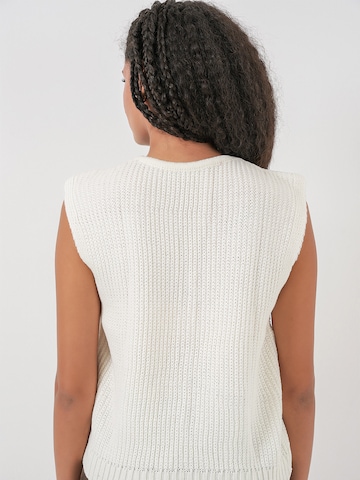 Bigdart Kootud vest, värv beež