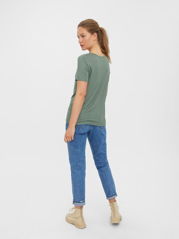 VERO MODA T-shirt 'Lowy' i grön