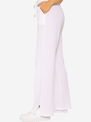 SASSYCLASSY Loose fit Trousers in White