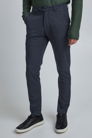 !Solid Tapered Chino 'TOFred' in Blauw: voorkant