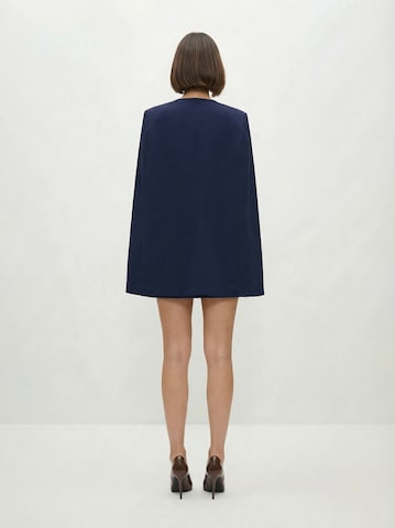 Hoermanseder Платье в Синий