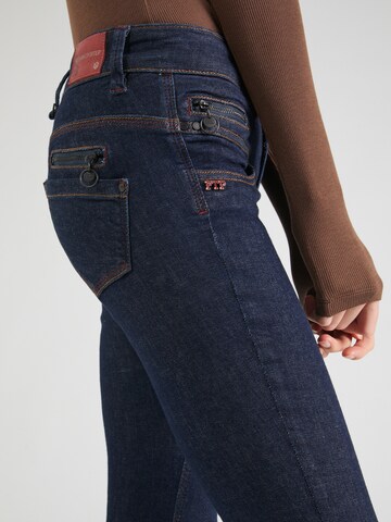 Coupe slim Jean 'Alexa' FREEMAN T. PORTER en bleu