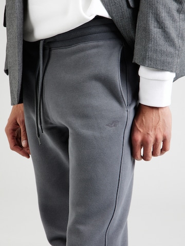 Effilé Pantalon 'ALWAYS-ON' HOLLISTER en gris