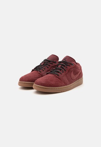 Baskets basses 'Air Jordan 1' Jordan en rouge : devant