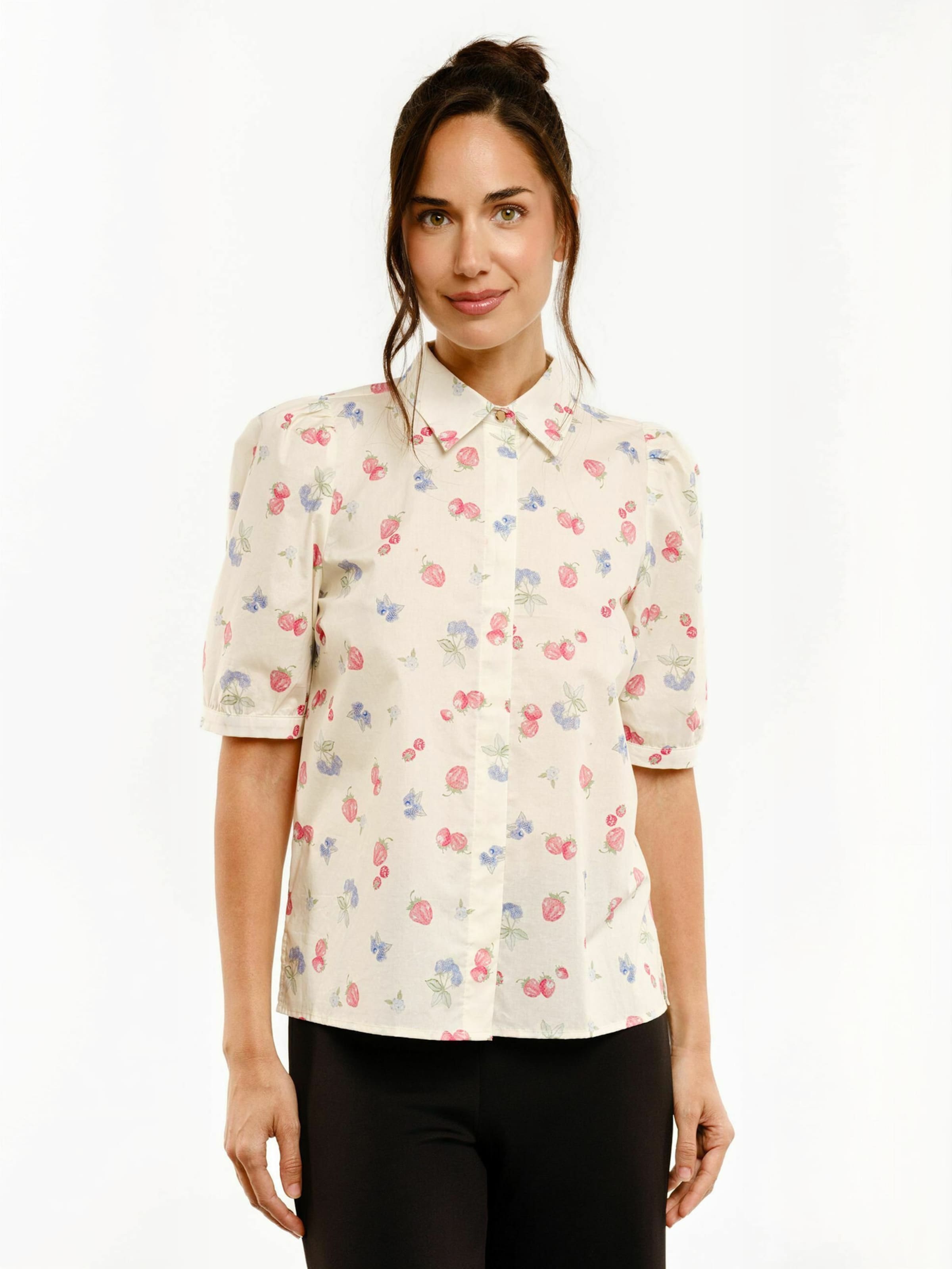 Liberte Essentiel Top ' FLORA ' in White: front