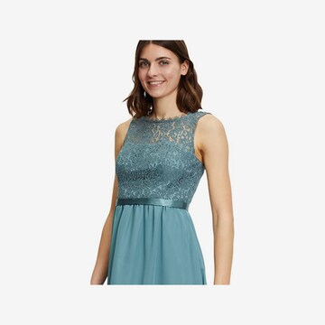 Robe de cocktail Vera Mont en bleu