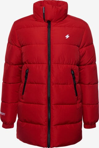 Veste fonctionnelle Superdry en rouge : devant