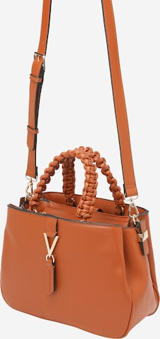 VALENTINO Håndtaske i brun: forside