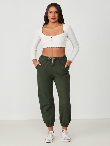 C&City Pants in Green: front