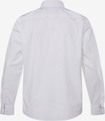 Coupe regular Chemise Boston Park en blanc