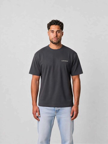 T-Shirt 'Last Bucks | In Balance Tee' Last Bucks en gris