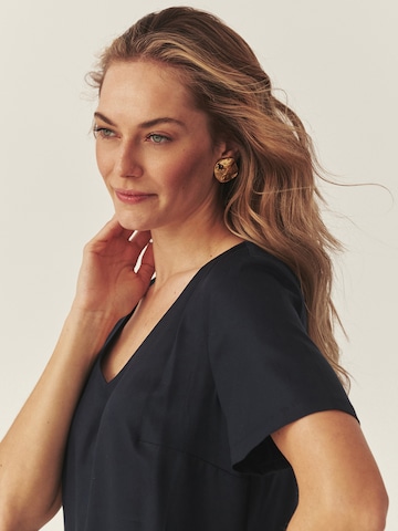 TATUUM Платье в Синий