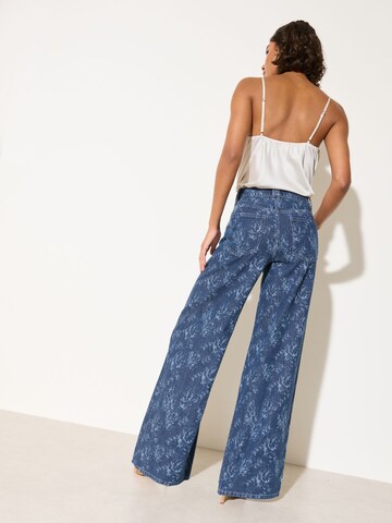 Friends Like These Wide leg Jeans in Blue