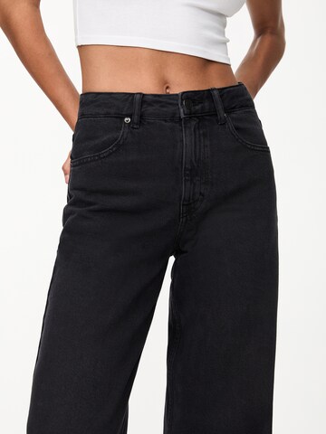 Pull&Bear Wide leg Jeans i svart