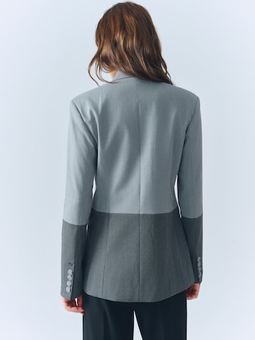 MB by Marta Buzolic Blazer in Grey