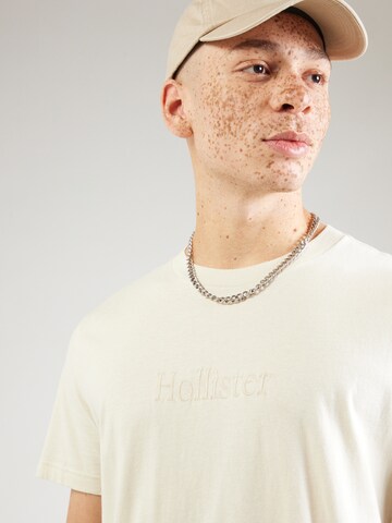 HOLLISTER Футболка в Белый